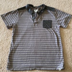 Boys size 7 collar shirt